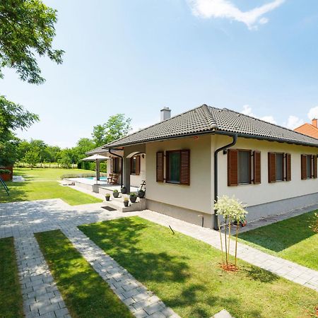 Villa Aschbacher By Interhome Balatonszárszó Buitenkant foto